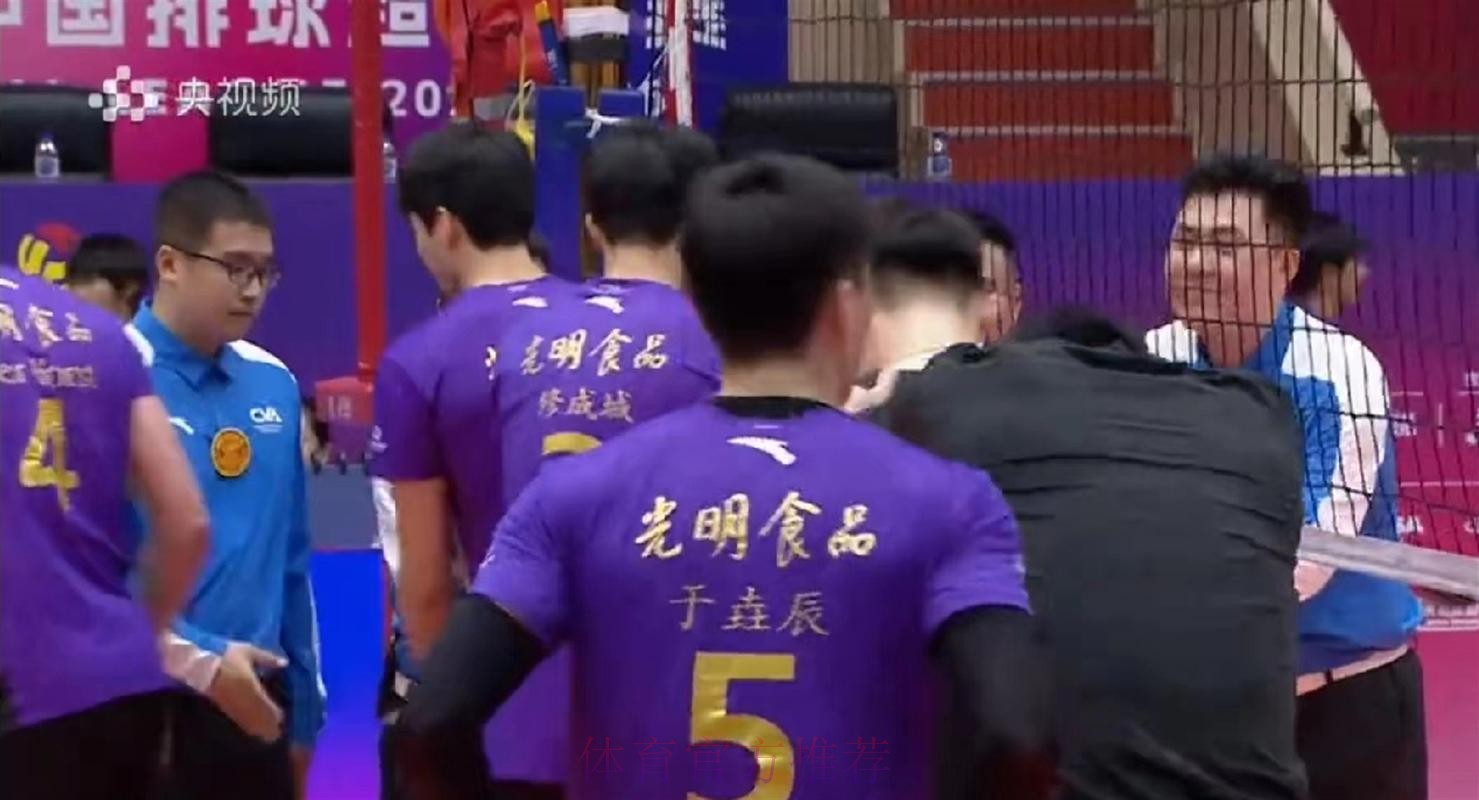 鏖战五局 天津男排艰难战胜上海男排 鏖战五局 天津男排艰难战胜上海男排